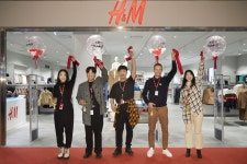H&M, 부산 스타필드시티 명지점 그랜드 오픈
