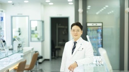 전문 안경사들이 철저히 관리하는 새로안 안경 수원센터 오성진 원장