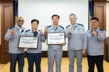 비자레알 GM 한국 사장, 보령공장 변속기 기념식 격려