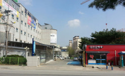 병원간식비 예금주, 약국건물주 동일인 추정...직영논란 증폭