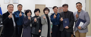 양천분회, 경찰자녀 5명 장학금 전달