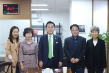 서울 중구, 비대면진료 반대 등 약사 정책 건의서 전달