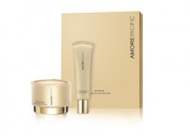 아모레퍼시픽, 가정의 달 맞이 타임 레스폰스 스프링 익스클루시브 콜렉션 한정 출시