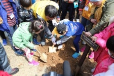한국백혈병어린이재단, 식목일 기념 소아암 완치 기원 15회 희망나무심기 행사 개최