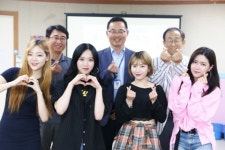 인기 여성댄스팀 U.A(유에이), 서울시립동대문청소년수련관 홍보대사로 위촉