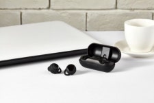 아이코모스, 고음질 사운드에 안정성을 더한 블루투스 이어폰 ‘프리존 T1 시즌2’ 출시