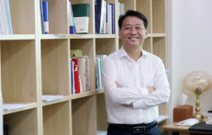 국회 사무총장 이광재가 건네는 맛의 위로, 정치의 위로… 시공사 ‘같이 식사합시다’ 출간