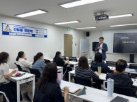 ‘여성시대’를 울음바다로… 거리의 인문학자 ‘최준영’이 들려주는 인문학 강의