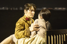 뮤지컬 ‘여명의 눈동자’ 호평… 360도 공연장에서 마주하는 광복 80주년, 가장 가까운 역사