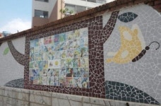 주민·학생 합작 아름다운 벽화 거리 눈길