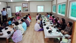 완주 이서면 돌담식당, 홀로 어르신 초청 점심 제공