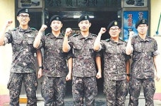 (주)풀무원푸드앤컬처 35사단신병교육대대 | 전역 미루고 훈련 동참한 35사단 장병들 "군대에서 받은 사랑, 돌려주고 싶었습니다"