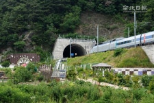 [철의 궤도: 전라선 철길 답사기 ⑦ 신리역·남관역·죽림온천역] 물 흐르는 대로, 산 휘어진 대로…이제는 멈출 일도 없이