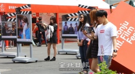 "전주국제영화제, 마니아 축제로 자리잡았다"