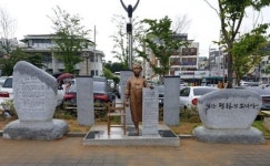익산 평화의 소녀상 오늘 역 광장 제막식
