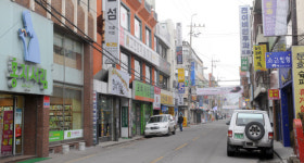 전주 동문거리, 문학 향기 솔솔~
