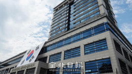 전북도청 비정규직, 정규직 전환 연내 심의 무산