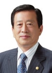 대한민국 환경봉사대상 수상한 윤여웅 제일건설 대표 소중한 자연 후손에게 물려줍시다