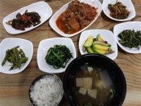 [길 따라 맛 따라] 9. 전주 남부시장 맛집 - 시장에서 조달한 신선한 재료로 만든 소박하고 정겨운 맛