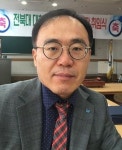 전북대 대학로 상점가 상인회장에 선출된 이국 씨 회원들 목소리 하나로 모아 상권 활성화 할 터