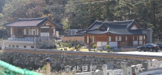[한옥마을 제2의 붐 노리는 완주 오성한옥마을 가보니] 자연과 어우러진 고택서 일상의 피로 씻어요