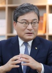 군산형 일자리 숨은 주역 이상직 중소벤처기업진흥공단 이사장
