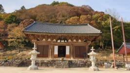 [뚜벅뚜벅 전북여행] 진안 천황사의 늦가을 정취 : 수려한 산세를 자랑하는 구봉산 자락에 있는 고찰 천황사