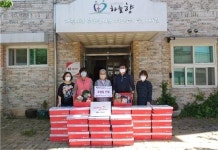 신태인 하늘향노인복지센터, 가정의 달 맞아 어르신들께 야크 효(孝) 박스 전달