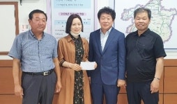 (주)코튼클럽 김보선 대표, 정읍 북면사무소에 지역발전 성금
