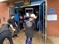 전북대 총학생회, 수해 피해 지역 복구 위해 구슬땀