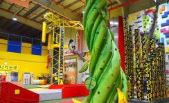 [뚜벅뚜벅 전북여행] 모험 놀이이설 완주 놀토피아  어른도 아이들과 함께 놀 수 있는 실내 놀이터