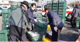 대한노인회 전북연합회, 하림 토종닭 8400여 마리 나눔행사