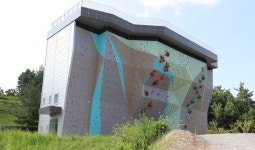 고창군, 천연암벽에 수준급 인공암벽장까지 갖춘다