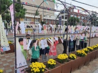 코로나19 극복 응원메시지... 군산지역 초등학생들 고사리 손에 담긴 마음 터널 이뤄