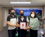 전주 중앙동, (유)제이비이엔지에 착한가게 현판 전달