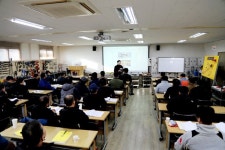 신영대 국회의원, 중대재해 예방 교육 근로자와 소통