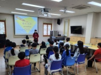 하송 작가, 정읍 칠보초 학생들과 저자와의 만남 시간