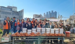 전주시 중화산2동 마을계획추진단․꽃두렁마을, 사랑의 김장김치 나눔 행사