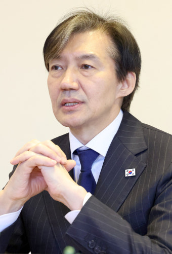 조국 “한동훈은 윤 정권의 황태자, 살아있는 권력의 실세