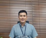 온라인 국가유공자 보훈사업모금 펼쳐 성금 전달한 전석복 전주 꽃밭정이노인복지관 관장