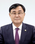 제9대 정읍시의회 후반기 의장  박일, 부의장 이만재 의원 선출