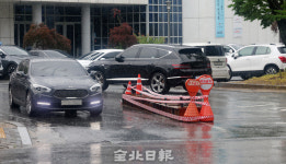 [어떻게 생각하십니까] 전주덕진예술회관 주차장 유료화 추진