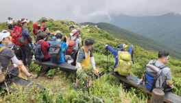 덕유산국립공원, 중봉 및 구천동 어사길 휴식공간 조성
