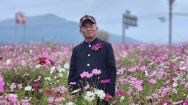 “꿈에 그리던 교복을 다 입어 보네요”…진안 마령 노인들 학창시절 추억만들기