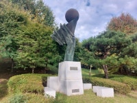 군산시민문화회관 상징물 ‘해조음’ 제자리로 돌려놔야”