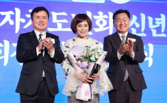 [자랑스러운 전북인상 수상자 소감] 유균 재경전주시민회장, 가수 현숙