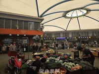 민생 쿠폰 지급에 전통시장 활기⋯효과 톡톡