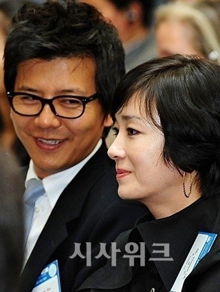 한국 배우 오연수의 아들, 미국 명문대 졸업 소식에 이목 집중