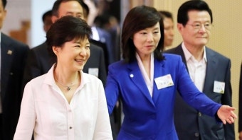 [조윤선의 급작스런 사의] 박근혜 대통령의 복심은?