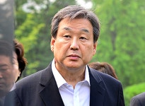 김무성, 친일 후손 논란에 